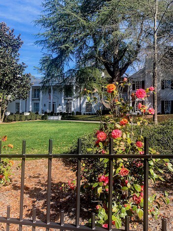 A historic home in Summerville