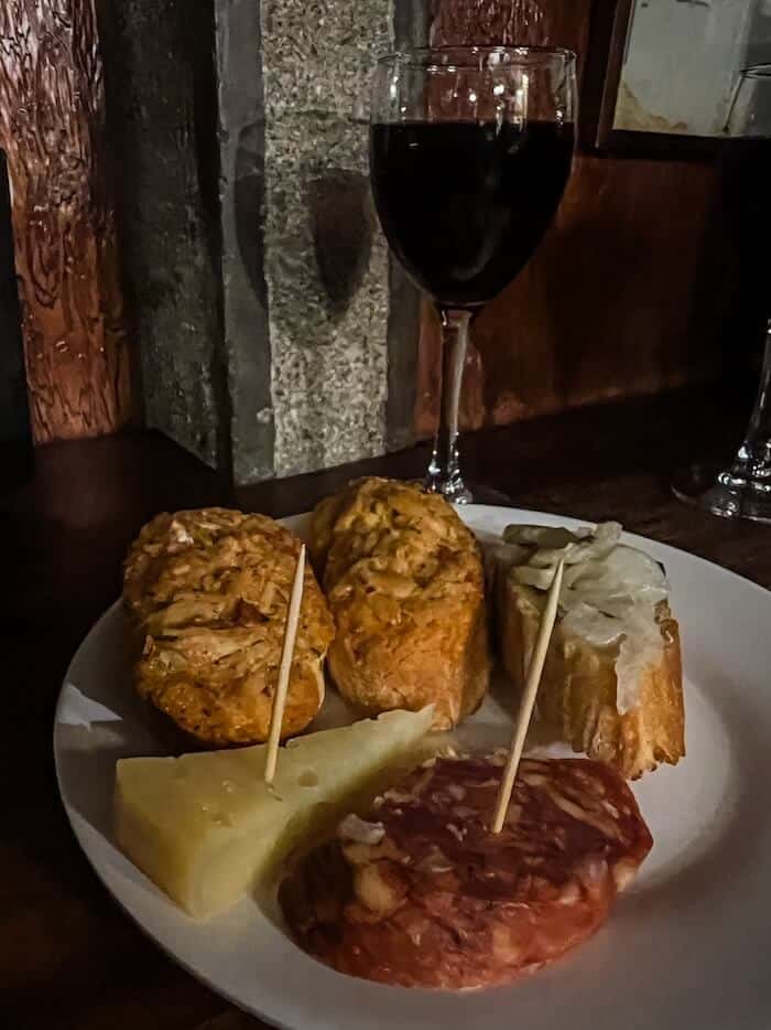 A dark wine bar, Cantina Do Mori, in Venice