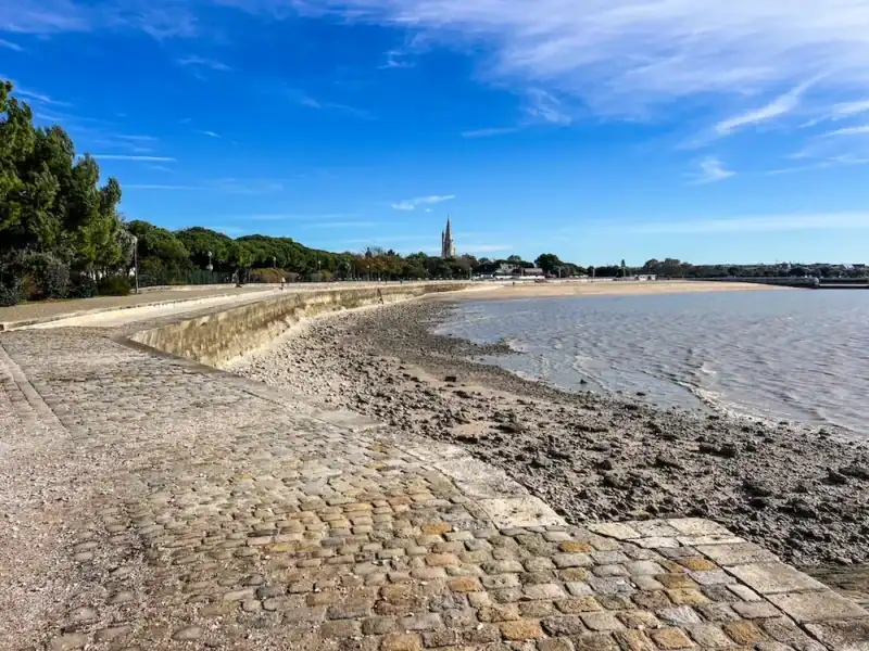 The Plage de la Concurrence, a beach in La Rochelle