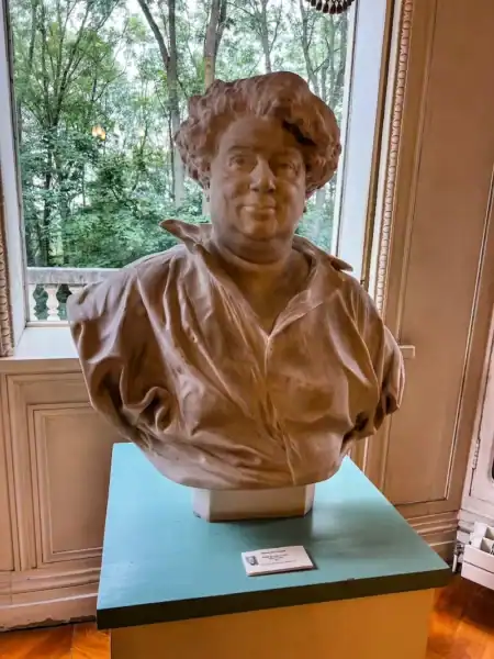 A busy of Alexandre Dumas at the Château de Monte-Cristo