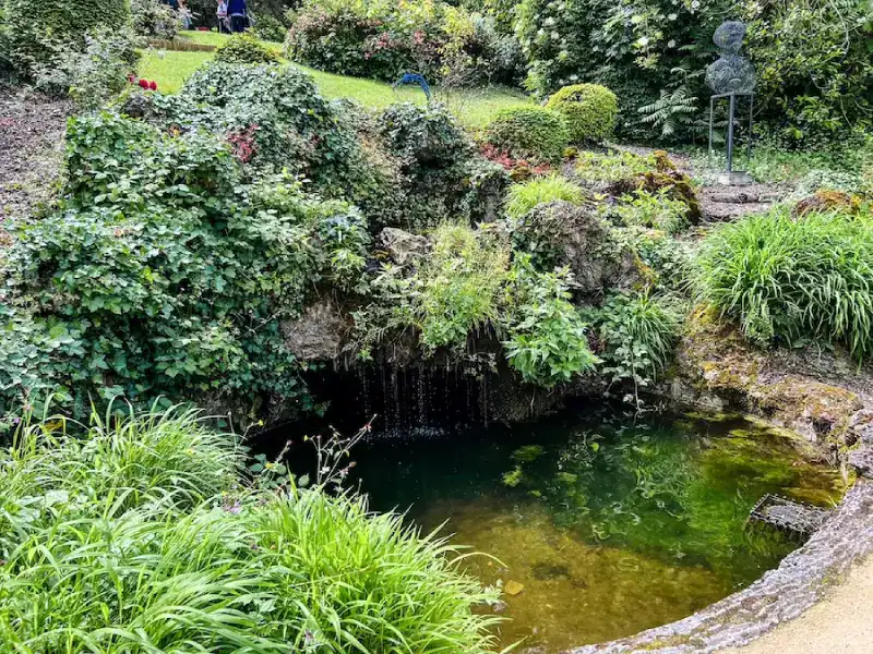 A peaceful grotto at the Château de Monte-Cristo