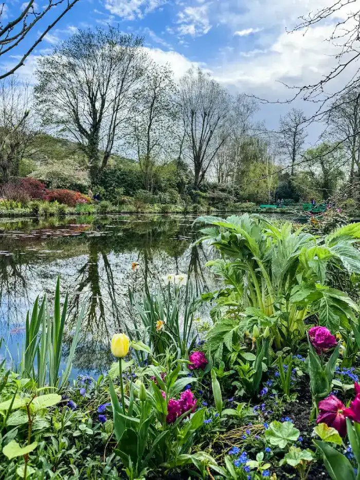 Flowers blooming in Giverny, Normandy